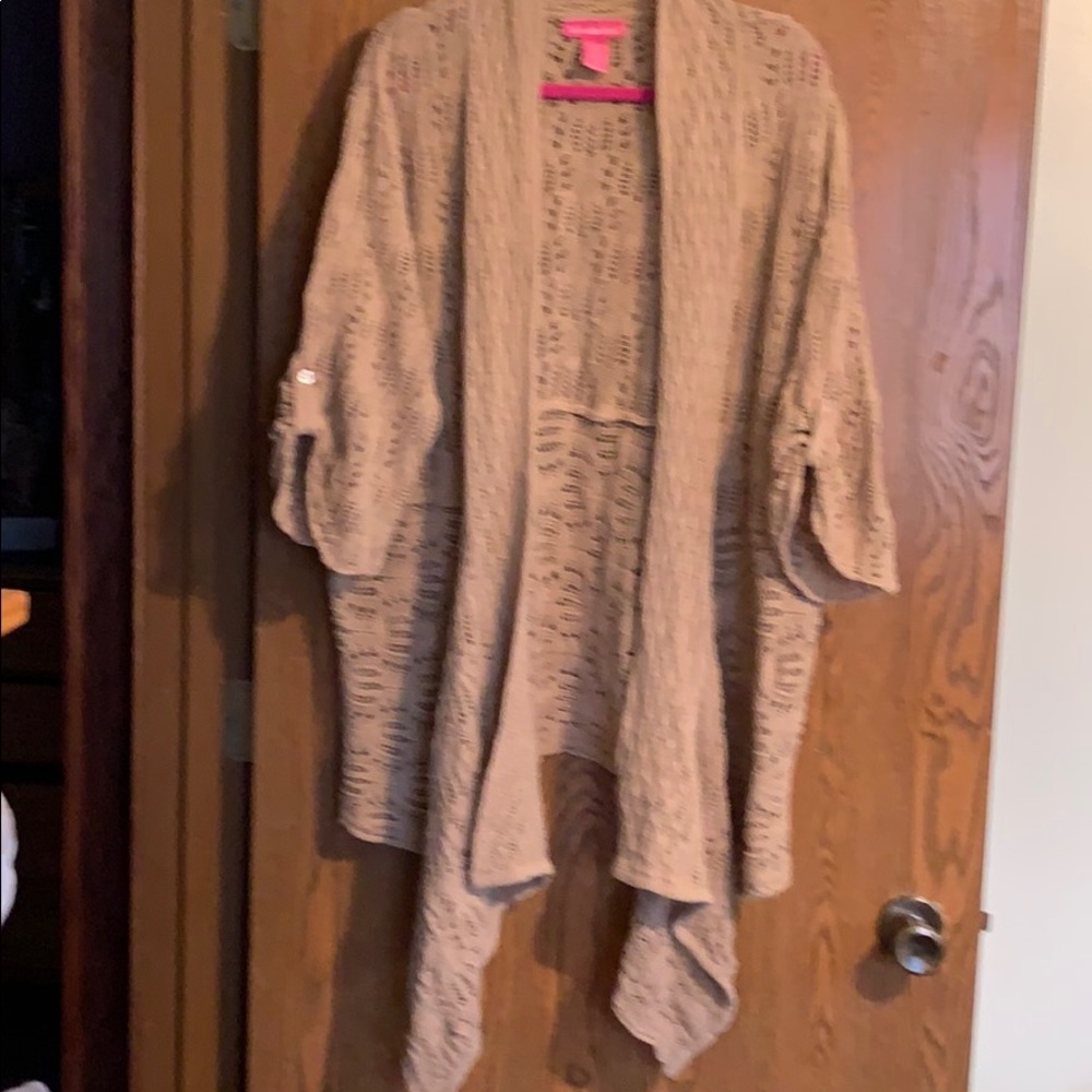 Size 3X 10 shrug/cover up tan